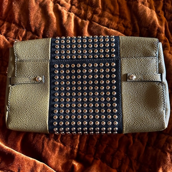 Henri Bendel Carlyle Pebbled Leather Crutch in Army Green/ Black with Gold Studs - Picture 5 of 5